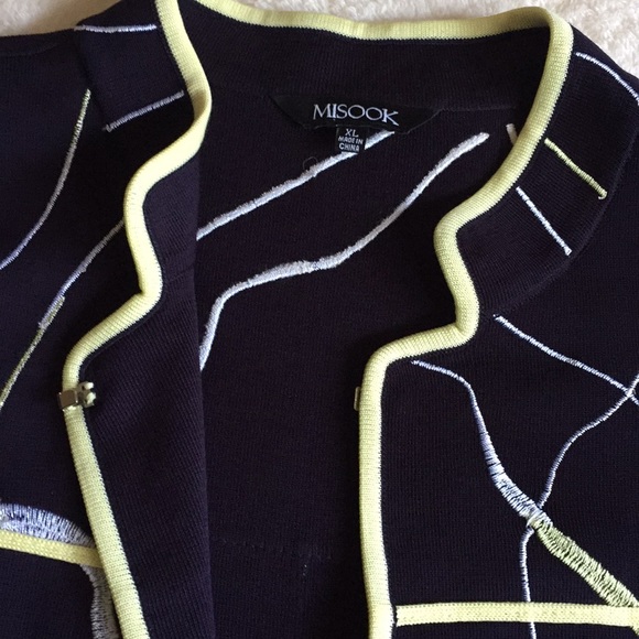 NWOT.Misook embroidered jacket